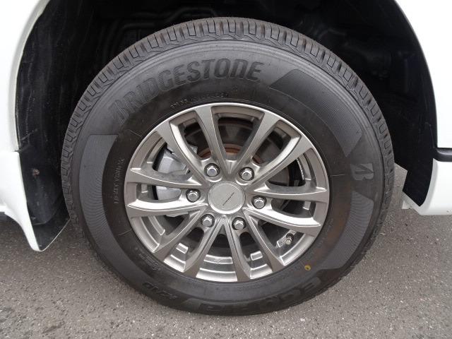 ハイエースバン スーパーＧＬ　ダークプライムＩＩ　☆４ＷＤ☆トヨタセーフティーセンス☆ディーゼル☆２バッテリー☆純正フルセグナビ☆バックカメラ☆デジタルインナーミラー☆ＥＴＣ☆オートマチックハイビーム☆ＶＳＣ☆リヤヒーター☆ドラレコ前後☆寒冷地仕様（70枚目）