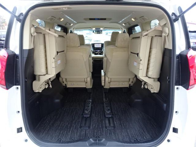 アルファードハイブリッド Ｘ　☆４ＷＤ☆７人乗り☆トヨタセーフティーセンス☆両側パワースライドドア☆バックガイドモニター☆ＶＳＣ☆クルーズコントロール☆ＥＴＣ☆ワイパーデアイサー☆ドライブレコーダー☆ＬＥＤヘッドランプ（18枚目）