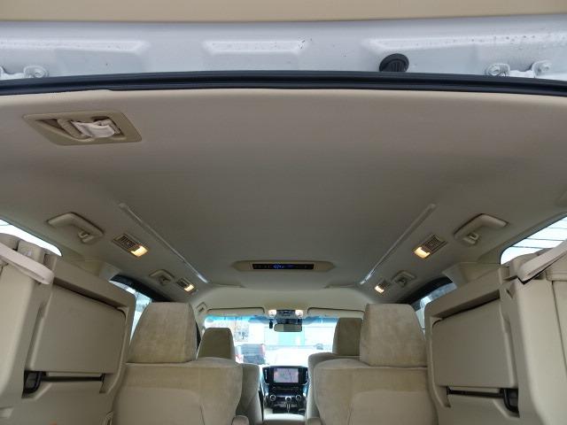 アルファードハイブリッド Ｘ　☆４ＷＤ☆７人乗り☆トヨタセーフティーセンス☆両側パワースライドドア☆バックガイドモニター☆ＶＳＣ☆クルーズコントロール☆ＥＴＣ☆ワイパーデアイサー☆ドライブレコーダー☆ＬＥＤヘッドランプ（51枚目）