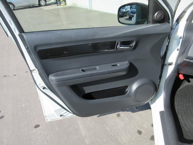 スイフト １．３ＸＧ　４ＷＤ　事故歴無　エンジンスターター　シートヒーター　車検（２年）付　保証付　タイミングチェーン（21枚目）