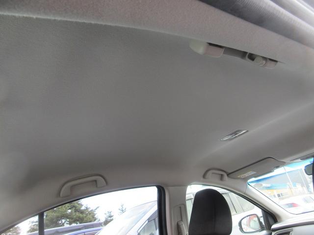 当社ではレンタカーもご用意しております。長期でも格安にて貸し出し可能な料金設定となっております。車検切れが近い方や急な事故、故障での買い替えの時などでも便利なレンタカーをご用意しております。