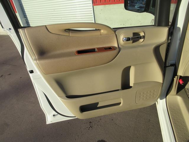 セレナ 20G 事故歴無 61000Km ナビ 8人乗 パワースライドドア ETC タイミングチェーン 車検令和8年9月 タイミングチェーン(25枚目)