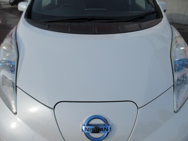 リーフ Ｘ　事故歴無　１１セグメント　２４０００Ｋｍ　ナビ　アラウンドビューモニター　フルセグＴＶ　シートヒーター　ステアリングヒーター　クルーズコントロール　ＬＥＤライト　車検（２年）付　現状販売（6枚目）