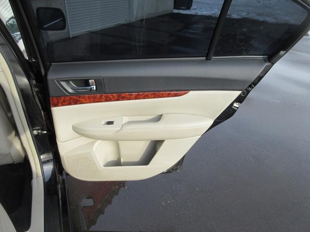 �݌Ɏԗ��͏펞�P�a�n�w�A�~�j�o���A�y�����ԁA�X�|�[�c�A�R���p�N�g�A�n�C�u���b�h�A�f�B�[�[���A�X�e�[�V�������S�����݌ɂ��Ă���܂��̂ŁA���q�l�̂��C�ɓ���̂P�䂪������͂��ł��̂Ő��񂲗��X���������B