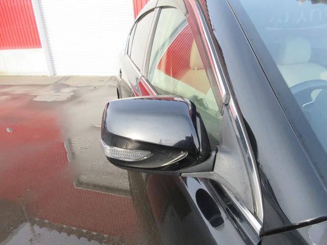 ���Ђł͖��T�S���̃I�[�N�V������茵�I�d���ꂵ�Ă���܂��̂ŁA�����V�����ԗ������ɒv���Ă���܂��B