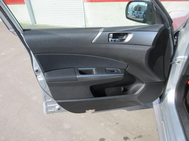 エクシーガ ２．０ｉ－Ｓ　４ＷＤ　５７０００Ｋｍ　７人乗　ナビ　バックカメラ　フルセグＴＶ　ＥＴＣ　ＨＩＤ　エンジンスターター　Ｂｌｕｅｔｏｏｔｈ　車検整備付　２４か月点検記録簿付（31枚目）