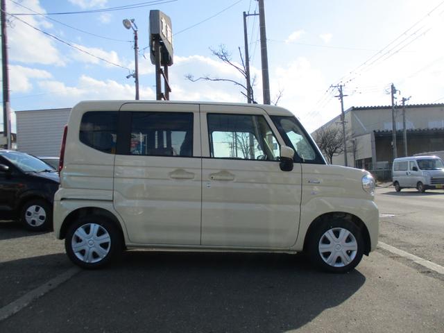 スペーシア ハイブリッドＧ　スマートキー　プッシュスタート　両側スライドドア　ＬＥＤライト　スズキセーフティーサポート　シートヒーター　オートエアコン　　アイドリングストップ　届出済使用車（4枚目）