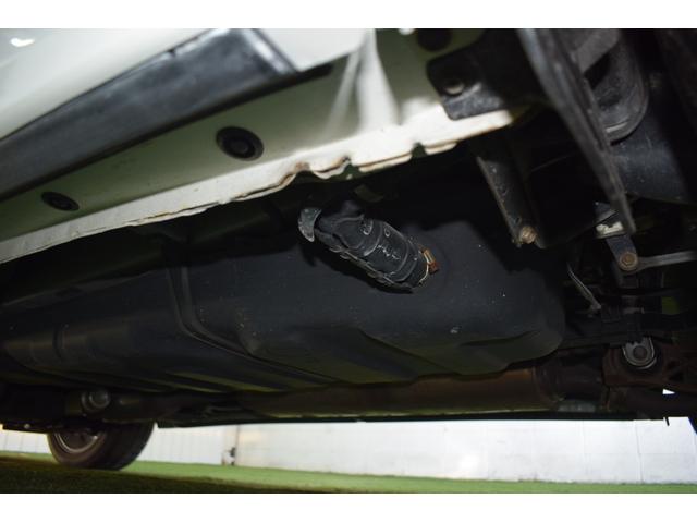ヴェルファイアハイブリッド ＺＲ　４ＷＤ／社外１８インチＡＷ／パワーバックドア／キセノンライト／クルーズコントロール／パワーシート／コーナーセンサー／純正８インチナビ／助手席オットマン／スマートキー／Ｐスタート（58枚目）