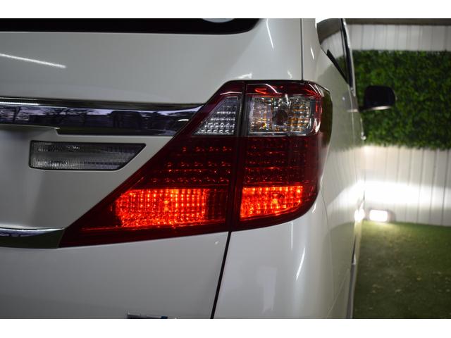 アルファードハイブリッド SR 4WD/本州仕入/モデリスタフルエアロ/モデリスタ19インチAW/純正8インチナビ/純正フリップダウン/ワンオーナー/全方位カメラ/クルコン/パワーバックドア/両側パワスラ/ビルトインETC(24枚目)
