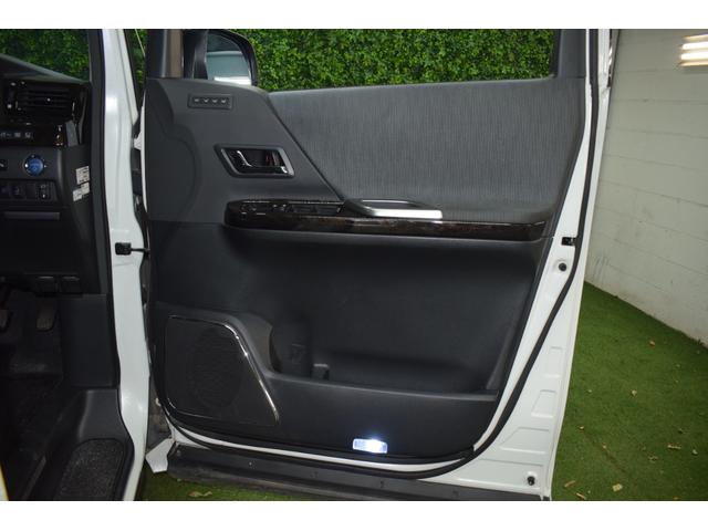 アルファードハイブリッド SR 4WD/本州仕入/モデリスタフルエアロ/モデリスタ19インチAW/純正8インチナビ/純正フリップダウン/ワンオーナー/全方位カメラ/クルコン/パワーバックドア/両側パワスラ/ビルトインETC(30枚目)