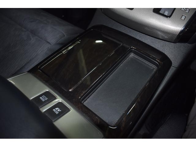 アルファードハイブリッド SR 4WD/本州仕入/モデリスタフルエアロ/モデリスタ19インチAW/純正8インチナビ/純正フリップダウン/ワンオーナー/全方位カメラ/クルコン/パワーバックドア/両側パワスラ/ビルトインETC(64枚目)