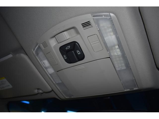 アルファードハイブリッド SR 4WD/本州仕入/モデリスタフルエアロ/モデリスタ19インチAW/純正8インチナビ/純正フリップダウン/ワンオーナー/全方位カメラ/クルコン/パワーバックドア/両側パワスラ/ビルトインETC(68枚目)