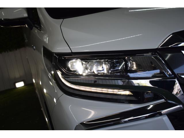 アルファードハイブリッド エグゼクティブラウンジＳ　４ＷＤ／本州仕入／ツインムーンルーフ／ＪＢＬサウンド／３眼ＬＥＤライト／１５００Ｗ電源／デジタルミラー／全方位カメラ／メーカーナビ／フリップダウン／ビルトインＥＴＣ／本革シート／ベンチレーション（7枚目）