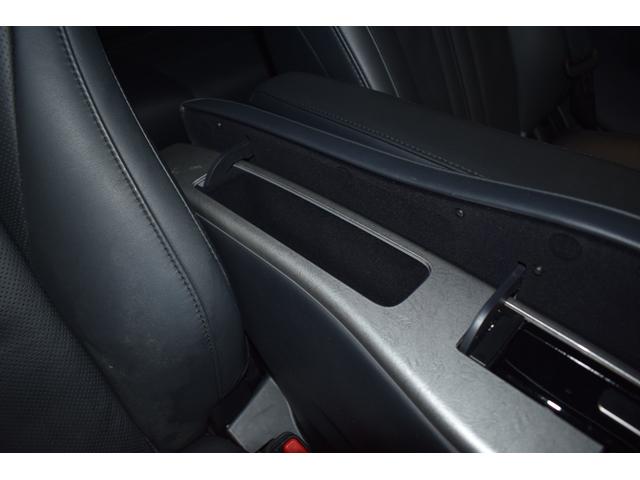 アルファードハイブリッド エグゼクティブラウンジＳ　４ＷＤ／本州仕入／ツインムーンルーフ／ＪＢＬサウンド／３眼ＬＥＤライト／１５００Ｗ電源／デジタルミラー／全方位カメラ／メーカーナビ／フリップダウン／ビルトインＥＴＣ／本革シート／ベンチレーション（35枚目）