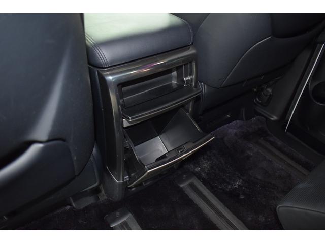 アルファードハイブリッド エグゼクティブラウンジＳ　４ＷＤ／本州仕入／ツインムーンルーフ／ＪＢＬサウンド／３眼ＬＥＤライト／１５００Ｗ電源／デジタルミラー／全方位カメラ／メーカーナビ／フリップダウン／ビルトインＥＴＣ／本革シート／ベンチレーション（42枚目）