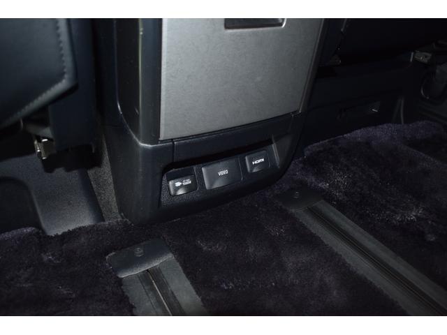 アルファードハイブリッド エグゼクティブラウンジＳ　４ＷＤ／本州仕入／ツインムーンルーフ／ＪＢＬサウンド／３眼ＬＥＤライト／１５００Ｗ電源／デジタルミラー／全方位カメラ／メーカーナビ／フリップダウン／ビルトインＥＴＣ／本革シート／ベンチレーション（43枚目）