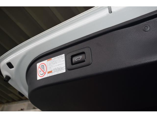アルファードハイブリッド エグゼクティブラウンジＳ　４ＷＤ／本州仕入／ツインムーンルーフ／ＪＢＬサウンド／３眼ＬＥＤライト／１５００Ｗ電源／デジタルミラー／全方位カメラ／メーカーナビ／フリップダウン／ビルトインＥＴＣ／本革シート／ベンチレーション（53枚目）