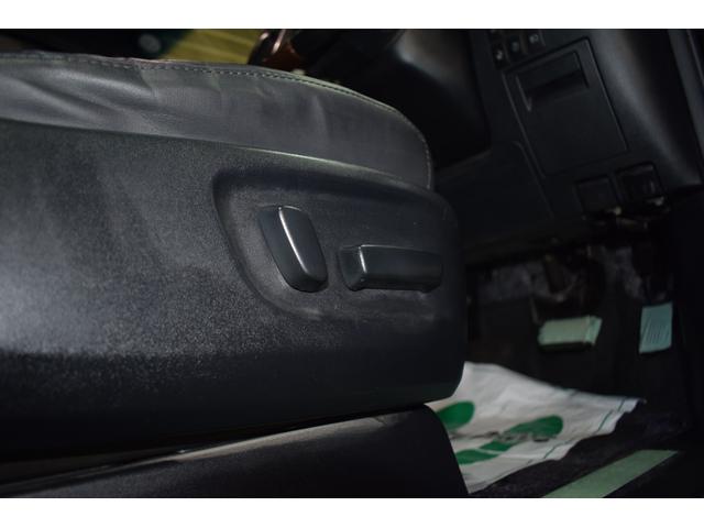 ヴェルファイアハイブリッド エグゼクティブラウンジ 4WD/本州仕入/ワンオーナー/黒本革シート/ツインムーンルーフ/メーカーナビ/JBLサウンド/フリップダウン/ハンドルヒーター/1500W電源/全方位モニター/パワーバックドア/レーダークルーズ(33枚目)