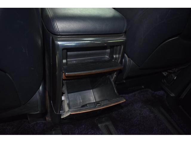 ヴェルファイアハイブリッド エグゼクティブラウンジ 4WD/本州仕入/ワンオーナー/黒本革シート/ツインムーンルーフ/メーカーナビ/JBLサウンド/フリップダウン/ハンドルヒーター/1500W電源/全方位モニター/パワーバックドア/レーダークルーズ(44枚目)