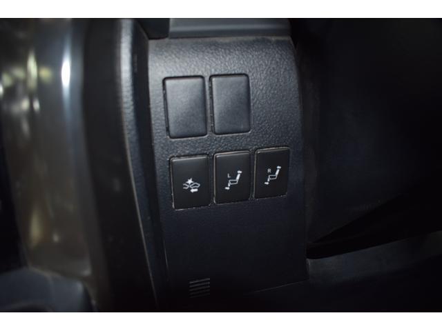 ヴェルファイアハイブリッド エグゼクティブラウンジ 4WD/本州仕入/ワンオーナー/黒本革シート/ツインムーンルーフ/メーカーナビ/JBLサウンド/フリップダウン/ハンドルヒーター/1500W電源/全方位モニター/パワーバックドア/レーダークルーズ(63枚目)