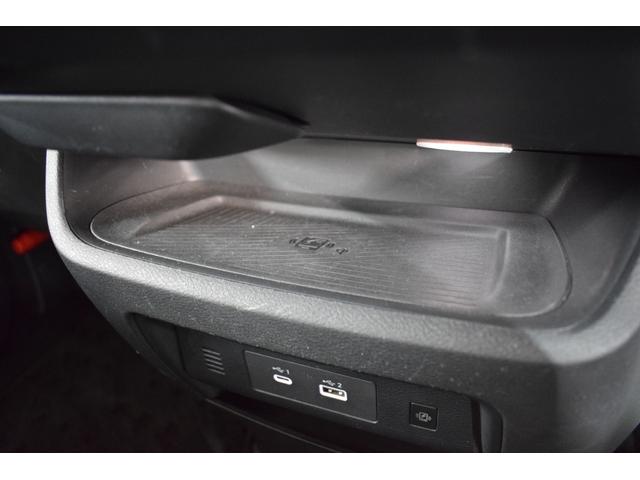 セレナ ハイウェイスターＶ　純正１２．３型ナビ／プロパイロット／Ｃａｒｐｌａｙ対応／デジタルインナーミラー／ＬＥＤヘッドライト／ワイヤレス充電／シート＆ステアリングヒーター／後席シートヒーター／両側パワースライドドア／純正アルミ（60枚目）