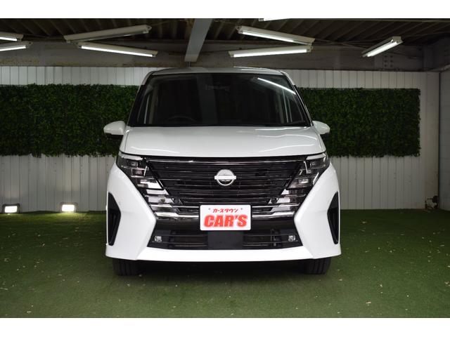 セレナ ハイウェイスターＶ　Ｃａｒｐｌａｙ対応ナビ／プロパイロット／アラウンドビュー／ＬＥＤヘッドライト／デジタルインナーミラー／ワイヤレス充電／ブラインドスポットモニター／コーナーセンサー／ブレーキホールド／シートヒーター（12枚目）