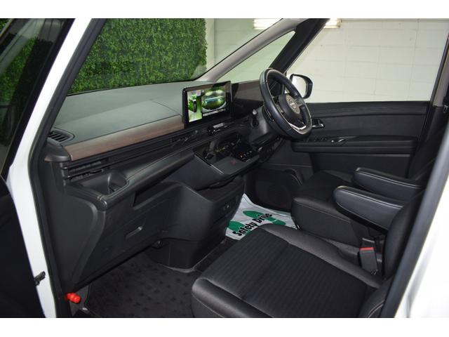 セレナ ハイウェイスターＶ　Ｃａｒｐｌａｙ対応ナビ／プロパイロット／アラウンドビュー／ＬＥＤヘッドライト／デジタルインナーミラー／ワイヤレス充電／ブラインドスポットモニター／コーナーセンサー／ブレーキホールド／シートヒーター（33枚目）