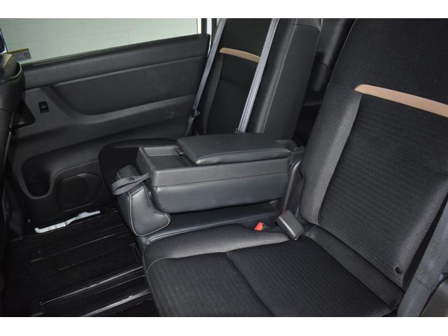 セレナ ハイウェイスターＶ　Ｃａｒｐｌａｙ対応ナビ／プロパイロット／アラウンドビュー／ＬＥＤヘッドライト／デジタルインナーミラー／ワイヤレス充電／ブラインドスポットモニター／コーナーセンサー／ブレーキホールド／シートヒーター（38枚目）