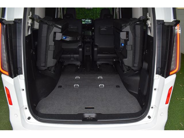 セレナ ハイウェイスターＶ　Ｃａｒｐｌａｙ対応ナビ／プロパイロット／アラウンドビュー／ＬＥＤヘッドライト／デジタルインナーミラー／ワイヤレス充電／ブラインドスポットモニター／コーナーセンサー／ブレーキホールド／シートヒーター（45枚目）