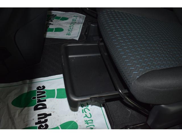 ルーミー カスタムＧ　本州仕入／純正７型ナビ／全方位カメラ／ＬＥＤヘッドライト／両側パワースライドドア／シートヒーター／電動パーキング／ブレーキホールド／アイドリングストップ／プッシュスタート／横滑り防止（53枚目）