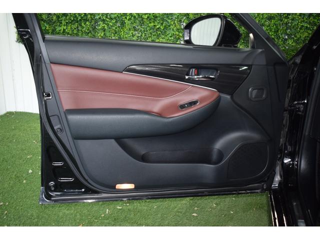 クラウンハイブリッド アスリートS Four ブラックスタイル 4WD/特別仕様車/メーカーナビ/レザーシート/パワーシート/クルーズコントロール/BlueTooth/コーナーセンサー/ビルトインETC/純正アルミ/キセノンヘッドライト/バックカメラ/USB接続/(30枚目)