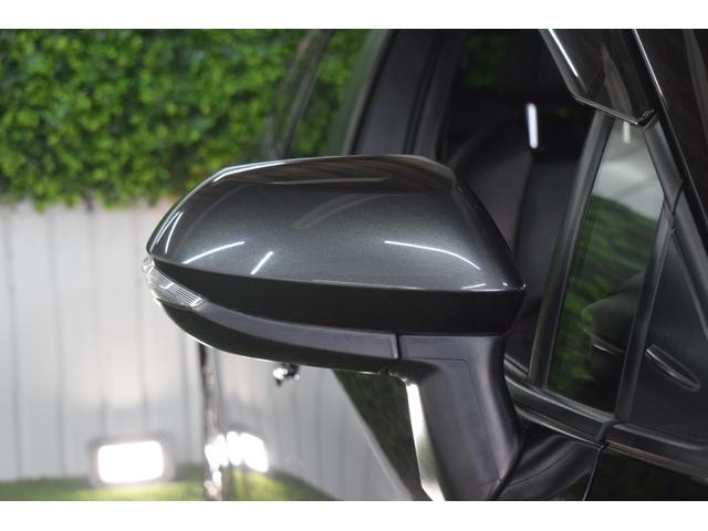 カローラツーリング ハイブリッド ダブルバイビー 4WD/本州仕入/ハーフレザーシート/ドラレコ/LEDライト/ステアリングヒーター/ビルトインETC/ディスプレイオーディオ/DVDデッキ/シートヒーター/バックカメラ/純正17インチAW(7枚目)