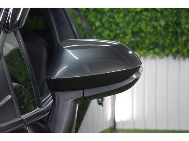 カローラツーリング ハイブリッド ダブルバイビー 4WD/本州仕入/ハーフレザーシート/ドラレコ/LEDライト/ステアリングヒーター/ビルトインETC/ディスプレイオーディオ/DVDデッキ/シートヒーター/バックカメラ/純正17インチAW(8枚目)