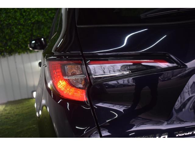 カローラツーリング ハイブリッド ダブルバイビー 4WD/本州仕入/ハーフレザーシート/ドラレコ/LEDライト/ステアリングヒーター/ビルトインETC/ディスプレイオーディオ/DVDデッキ/シートヒーター/バックカメラ/純正17インチAW(18枚目)