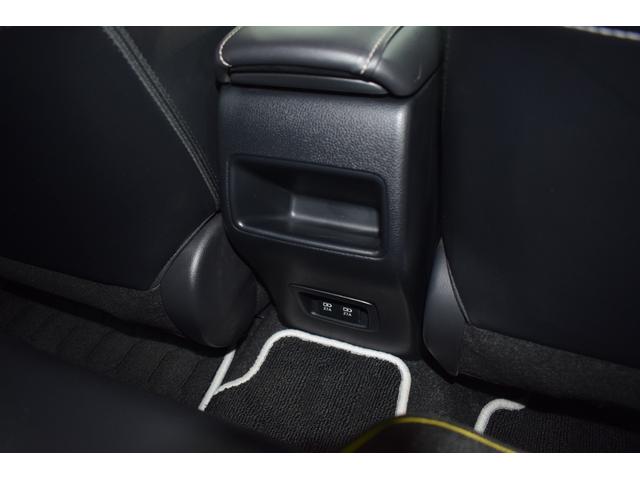 カローラツーリング ハイブリッド ダブルバイビー 4WD/本州仕入/ハーフレザーシート/ドラレコ/LEDライト/ステアリングヒーター/ビルトインETC/ディスプレイオーディオ/DVDデッキ/シートヒーター/バックカメラ/純正17インチAW(41枚目)