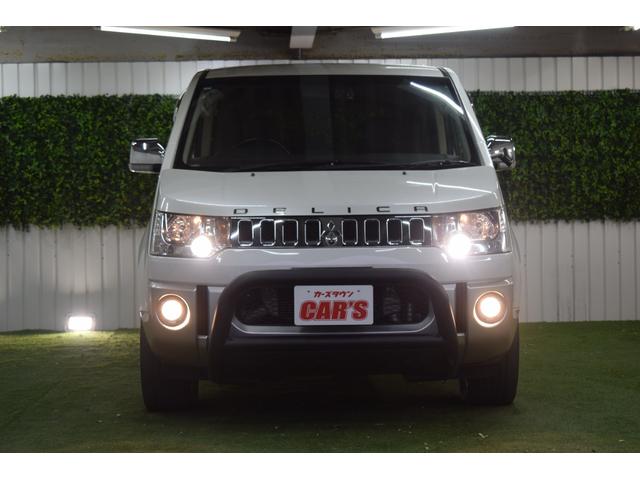 デリカＤ：５ シャモニー　４ＷＤ／本州仕入／バンパーガード／ＡＬＰＩＮＥナビ／ハーフレザー／両側パワスラ／ビルトインＥＴＣ／パドルシフト／キセノンライト／特別仕様車／専用アルミ／クルーズコントロール／ステアリングリモコン（5枚目）