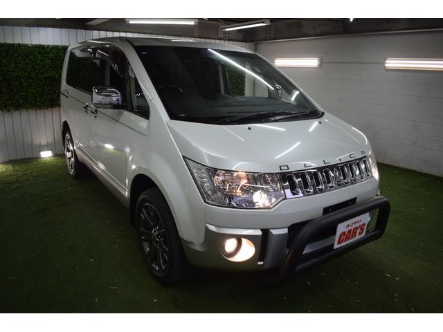 デリカＤ：５ シャモニー　４ＷＤ／本州仕入／バンパーガード／ＡＬＰＩＮＥナビ／ハーフレザー／両側パワスラ／ビルトインＥＴＣ／パドルシフト／キセノンライト／特別仕様車／専用アルミ／クルーズコントロール／ステアリングリモコン（7枚目）