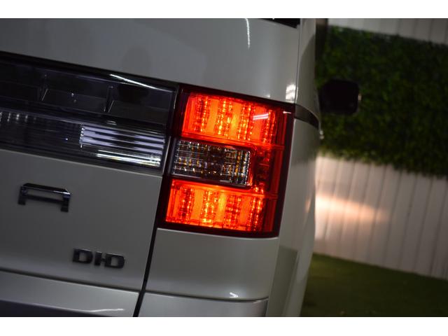 デリカＤ：５ シャモニー　４ＷＤ／本州仕入／バンパーガード／ＡＬＰＩＮＥナビ／ハーフレザー／両側パワスラ／ビルトインＥＴＣ／パドルシフト／キセノンライト／特別仕様車／専用アルミ／クルーズコントロール／ステアリングリモコン（24枚目）