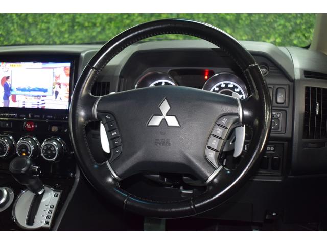 デリカＤ：５ シャモニー　４ＷＤ／本州仕入／バンパーガード／ＡＬＰＩＮＥナビ／ハーフレザー／両側パワスラ／ビルトインＥＴＣ／パドルシフト／キセノンライト／特別仕様車／専用アルミ／クルーズコントロール／ステアリングリモコン（48枚目）