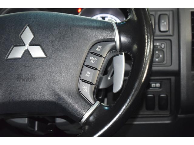 デリカＤ：５ シャモニー　４ＷＤ／本州仕入／バンパーガード／ＡＬＰＩＮＥナビ／ハーフレザー／両側パワスラ／ビルトインＥＴＣ／パドルシフト／キセノンライト／特別仕様車／専用アルミ／クルーズコントロール／ステアリングリモコン（49枚目）