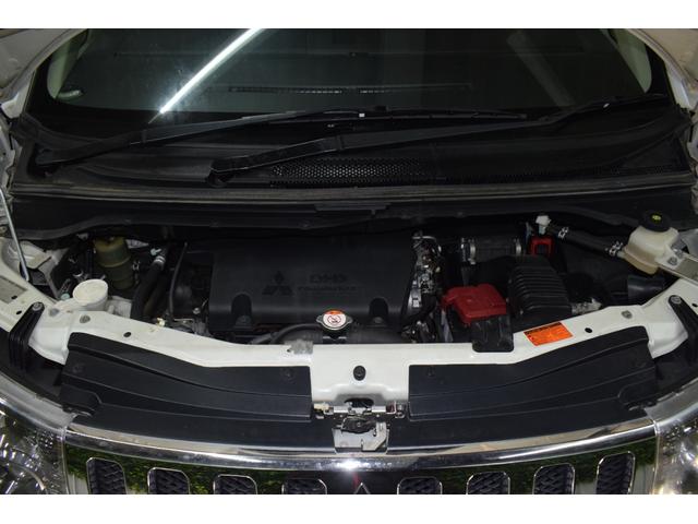 デリカＤ：５ シャモニー　４ＷＤ／本州仕入／バンパーガード／ＡＬＰＩＮＥナビ／ハーフレザー／両側パワスラ／ビルトインＥＴＣ／パドルシフト／キセノンライト／特別仕様車／専用アルミ／クルーズコントロール／ステアリングリモコン（69枚目）