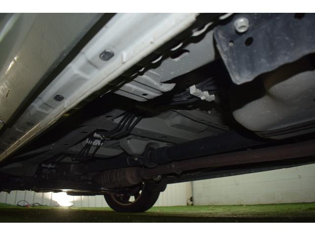 デリカＤ：５ シャモニー　４ＷＤ／本州仕入／バンパーガード／ＡＬＰＩＮＥナビ／ハーフレザー／両側パワスラ／ビルトインＥＴＣ／パドルシフト／キセノンライト／特別仕様車／専用アルミ／クルーズコントロール／ステアリングリモコン（71枚目）