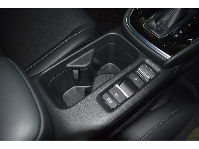 ヴェゼル e:HEV Z 4WD/ワンオーナー/寒冷地仕様/純正エンスタ/前後ドラレコ/ワイヤレス充電/ミラーヒーター/コーナーセンサー/ハーフレザーシート/LEDヘッドライト/電動パーキング/ブレーキホールド/バックカメラ(62枚目)