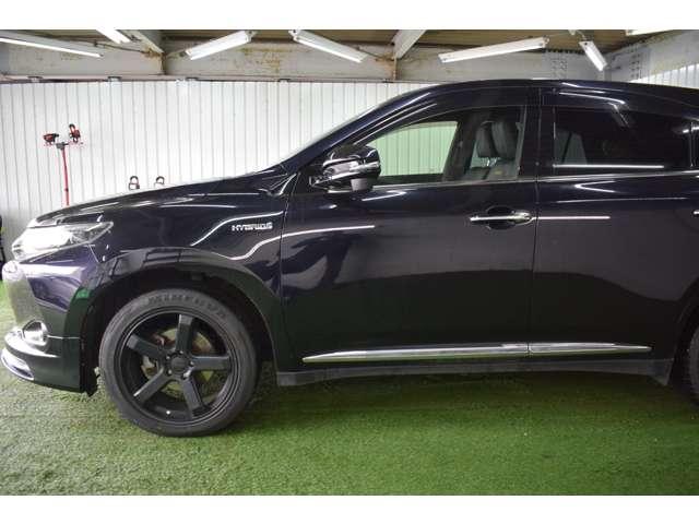 ハリアーハイブリッド プレミアム 4WD/モデリスタエアロ/社外19インチアルミホイール/メーカーナビTV/LEDヘッドライト・フォグ/トヨタセーフティセンス/スマートキー/USBポート/Bluetoothオーディオ/バックカメラ(18枚目)