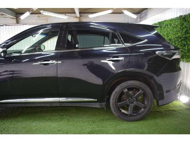 ハリアーハイブリッド プレミアム 4WD/モデリスタエアロ/社外19インチアルミホイール/メーカーナビTV/LEDヘッドライト・フォグ/トヨタセーフティセンス/スマートキー/USBポート/Bluetoothオーディオ/バックカメラ(19枚目)