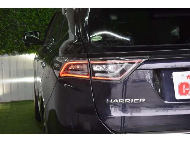 ハリアーハイブリッド プレミアム 4WD/モデリスタエアロ/社外19インチアルミホイール/メーカーナビTV/LEDヘッドライト・フォグ/トヨタセーフティセンス/スマートキー/USBポート/Bluetoothオーディオ/バックカメラ(21枚目)