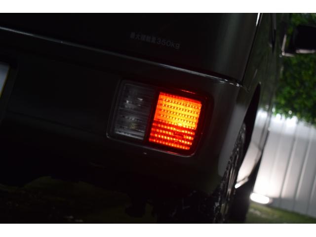 エブリイ ジョインターボ 4WD/ターボ/5速マニュアル/シートカバー/リフトアップ/ルーフキャリア/マッドタイヤ/15インチアルミ/社外オーディオ/キーレスキー/両側スライドドア/LEDヘッドライト/フルフラットシート(23枚目)