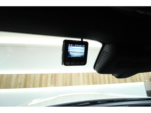 ＧＬＣ２５０　４マチックスポーツ　４ＷＤ　レーダーセーフティＰＫＧ　純正ＨＤＤナビＴＶ　３６０°カメラ　Ｂｌｕｅｔｏｏｔｈ　レーンアシスト　ＨＵＤ　電動リアゲート　１９インチ　アンビエントライト　３種から選べるフロントグリル(24枚目)