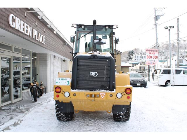 日本 　ＣＡＴ９１０　登録済未使用車　４バルブ配管　Ｖ型マルチプラウ　純正バケット付　デフロック　エアコン　パイロットレバー　ヒーター付エアーサスペンションシート　Ｂｌｕｅｔｏｏｔｈオーディオ　タイヤショベル（15枚目）