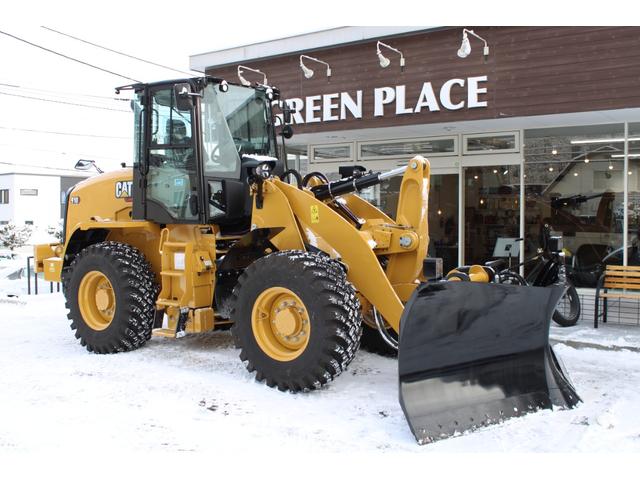日本 　ＣＡＴ９１０　登録済未使用車　４バルブ配管　Ｖ型マルチプラウ　純正バケット付　デフロック　エアコン　パイロットレバー　ヒーター付エアーサスペンションシート　Ｂｌｕｅｔｏｏｔｈオーディオ　タイヤショベル（11枚目）